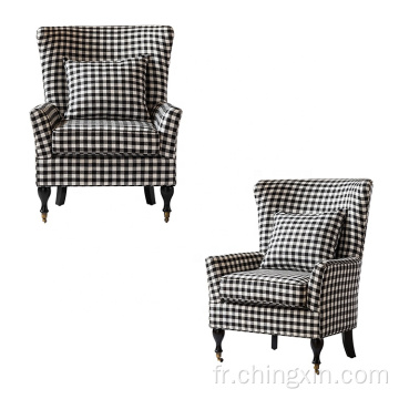 Chaise à bras plaid noir et blanc à roulettes